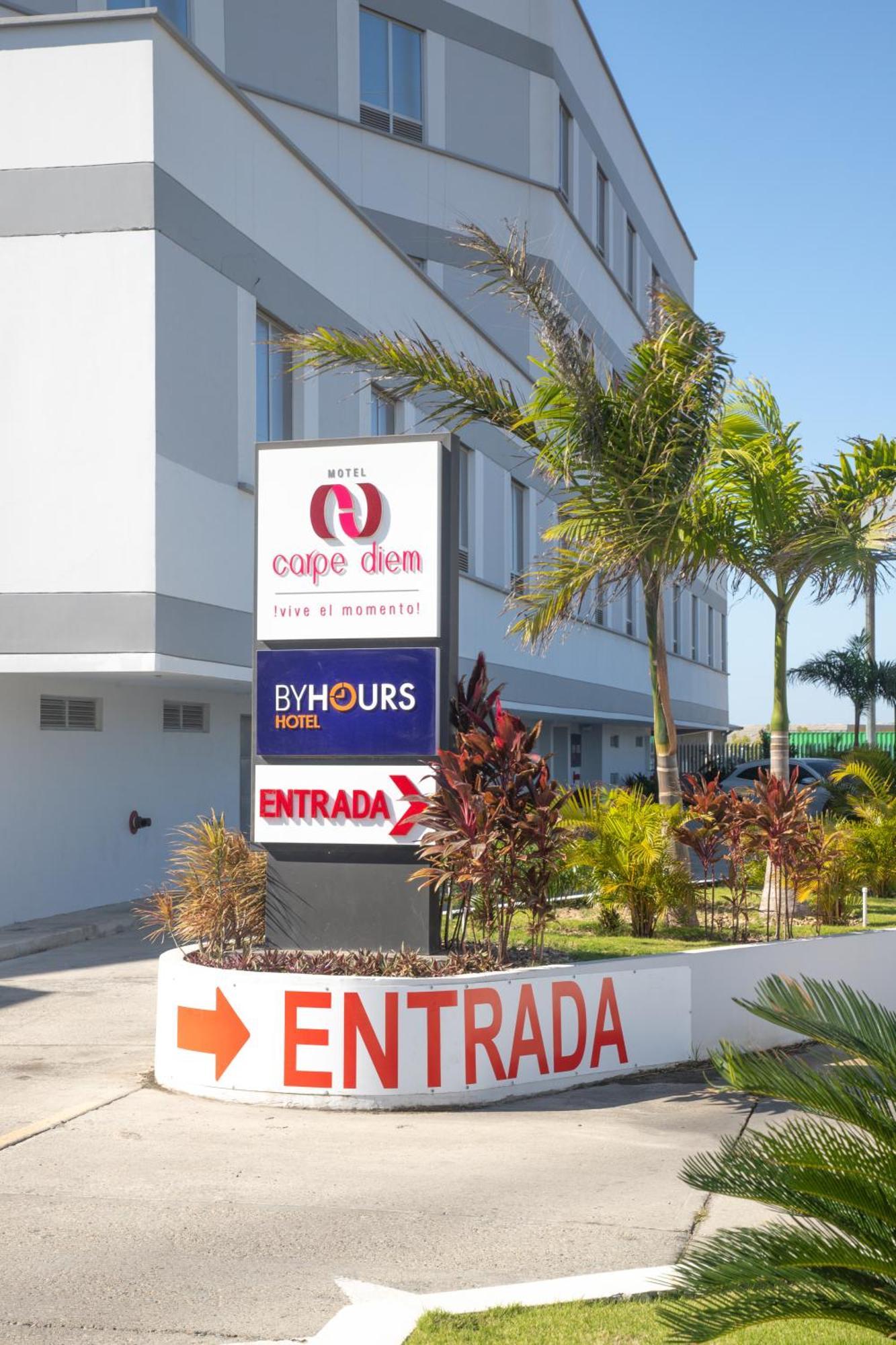 בארנקווילה Hotel Byhours Circunvalar - Adults Only מראה חיצוני תמונה