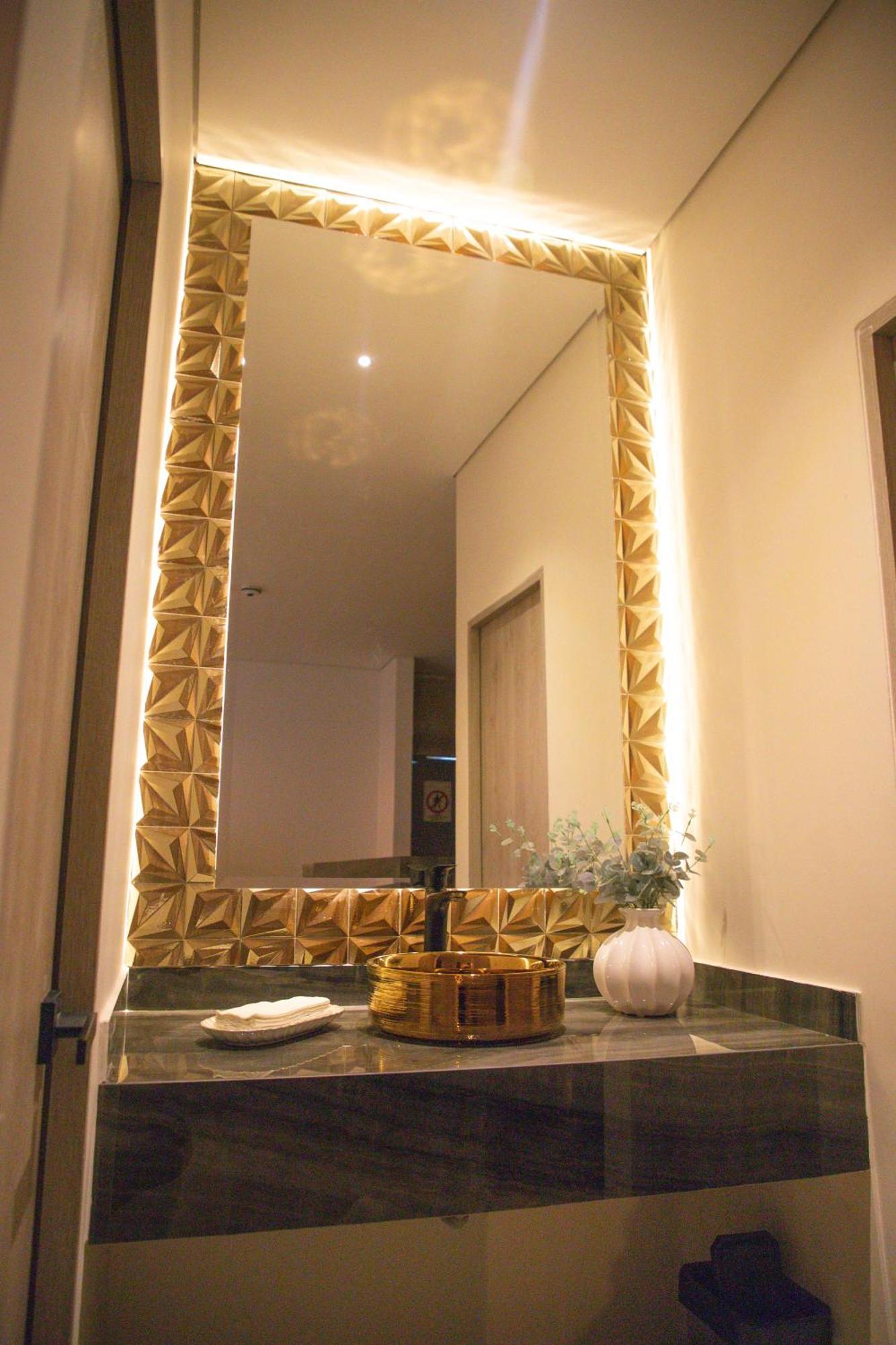 בארנקווילה Hotel Byhours Circunvalar - Adults Only מראה חיצוני תמונה