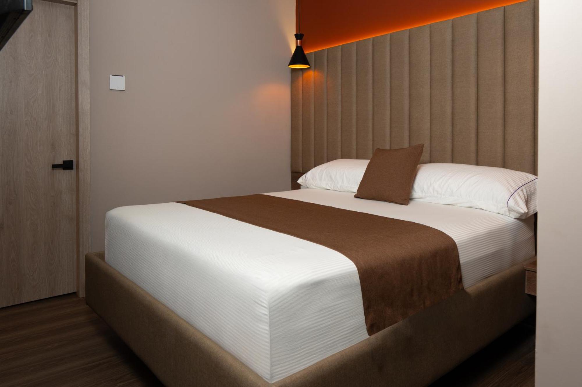 בארנקווילה Hotel Byhours Circunvalar - Adults Only מראה חיצוני תמונה